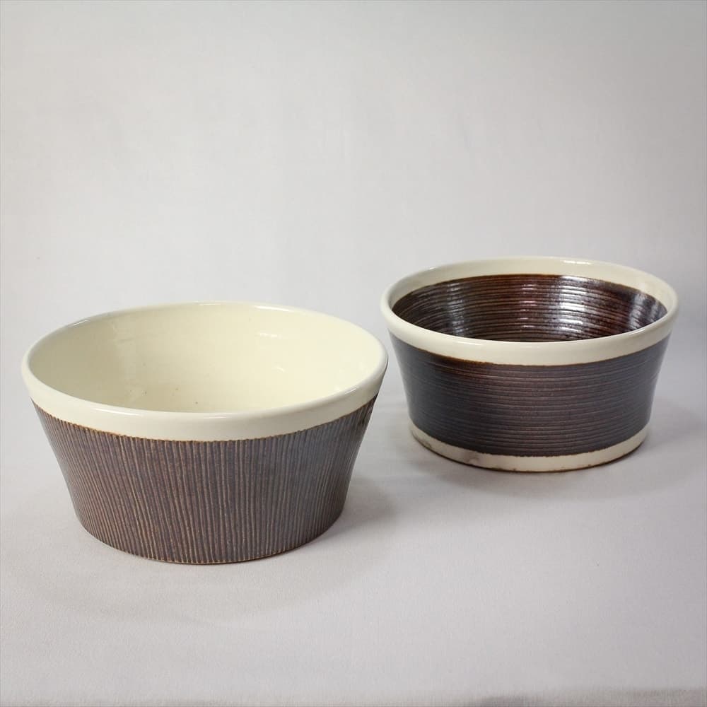 川崎萌　粉引線彫シリーズ